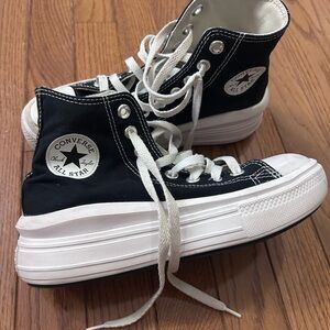 WOMEN'S CONVERSE CHUCK TAYLOR ALL STAR MOVE LIFT HI PLATFORM SNEAKERS